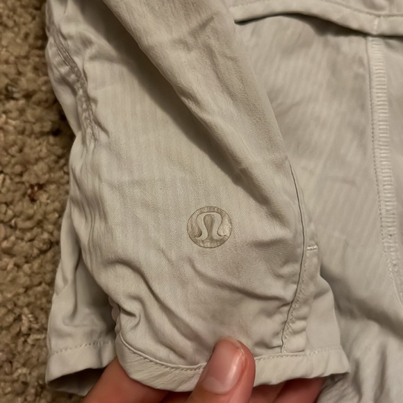 Lulu Shorts - Picture 3 of 3